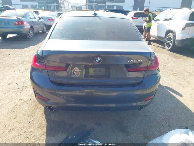 44024575 :رقم المزاد ، 3MW5P7J00M8B76502 vin ، 2021 Bmw 3 Series 330e مزاد بيع