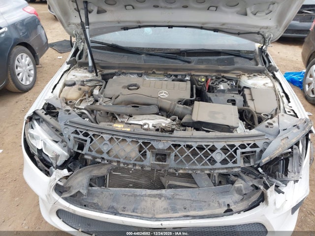 WDD3G4EB4LW039238 Mercedes-Benz A 220