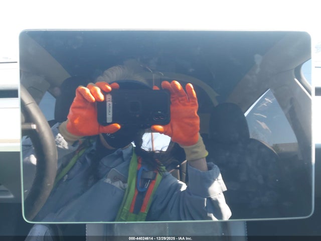 2024 TESLA MODEL Y 7SAYGDEE0RA216410 Photo 6