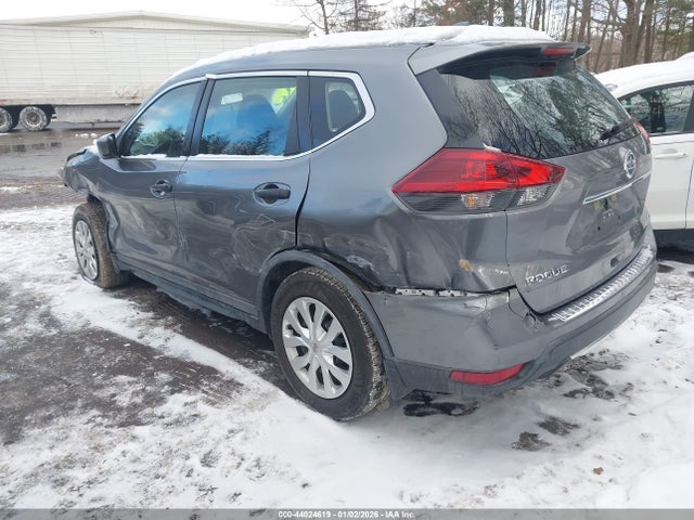 2018 Nissan Rogue S მანქანა იყიდება აუქციონზე, vin: KNMAT2MV7JP552701, აუქციონის ნომერი: 44024619