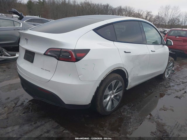 2023 TESLA MODEL Y 7SAYGDEE7PA074358 Photo 3