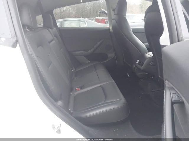 2023 TESLA MODEL Y 7SAYGDEE7PA074358 Photo 7