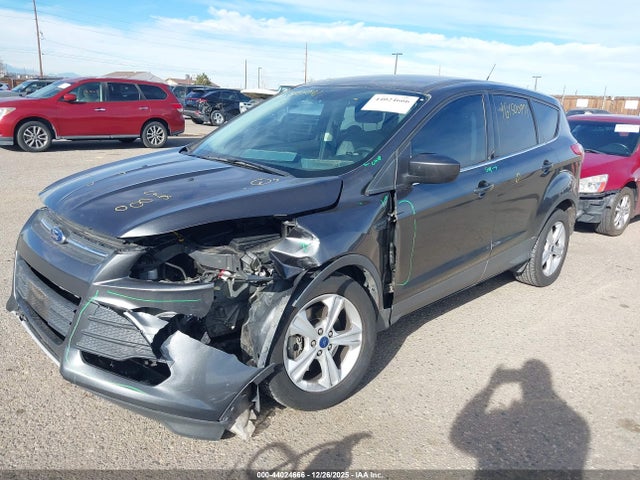 44024666 :رقم المزاد ، 1FMCU9G94FUA52268 vin ، 2015 Ford Escape Se مزاد بيع
