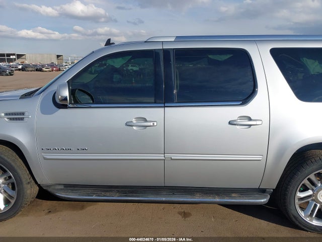 Cadillac Escalade Esv Luxury 2014 1GYS4HEF7ER130816 Image 14