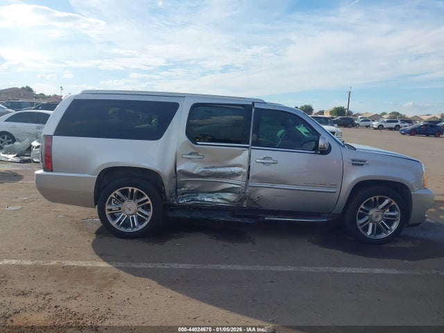 2014 CADILLAC ESCALADE ESV 1GYS4HEF7ER130816 Photo 5