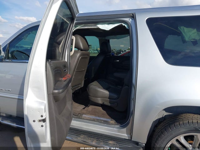 2014 CADILLAC ESCALADE ESV 1GYS4HEF7ER130816 Photo 7