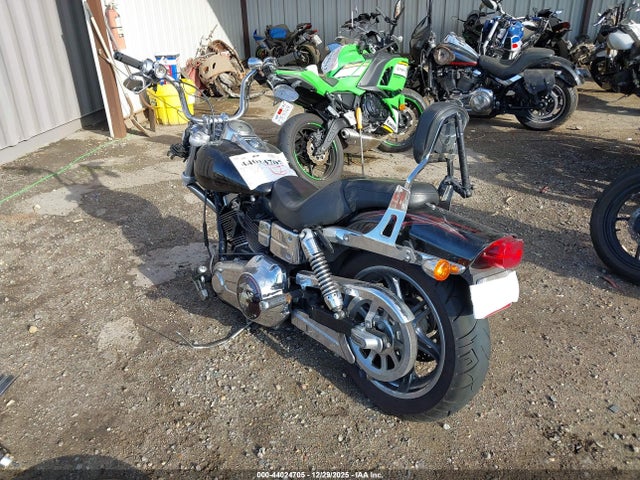 2008 HARLEY-DAVIDSON FXDWG 1HD1GP4428K317640 Photo 2