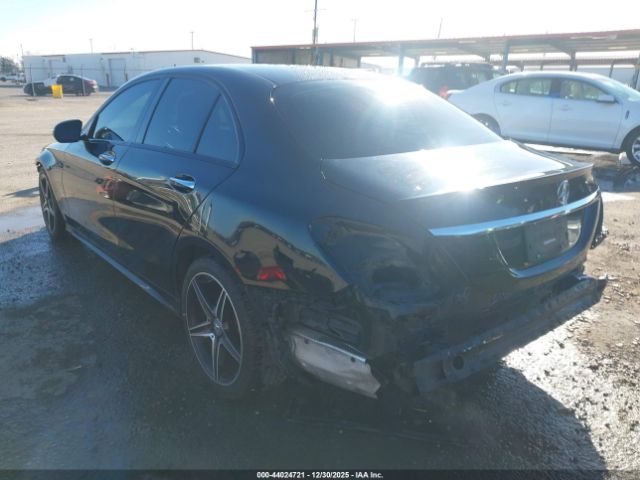 2016 MERCEDES-BENZ C 300 55SWF4KB7GU100539 Photo 2