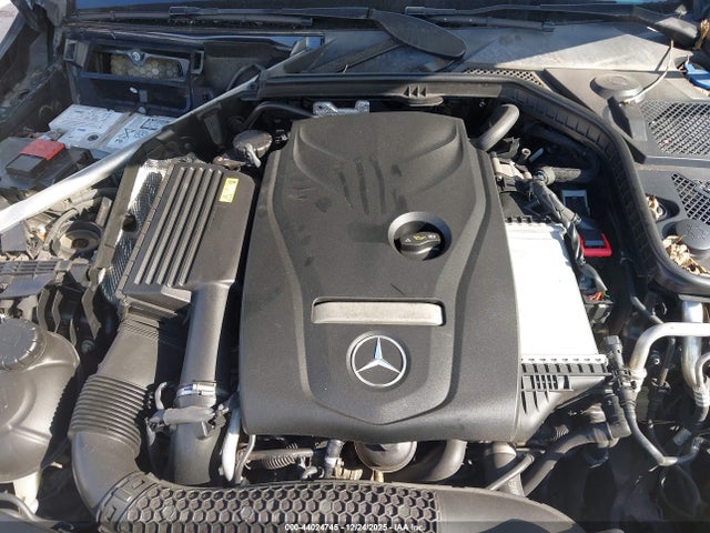 55SWF4KB0FU030722 Mercedes-Benz C 300 Luxury 4matic