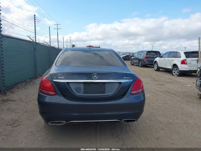 55SWF4KB0FU030722 Mercedes-Benz C 300 Luxury 4matic