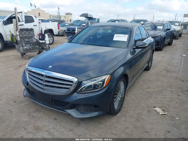 55SWF4KB0FU030722 Mercedes-Benz C 300 Luxury 4matic