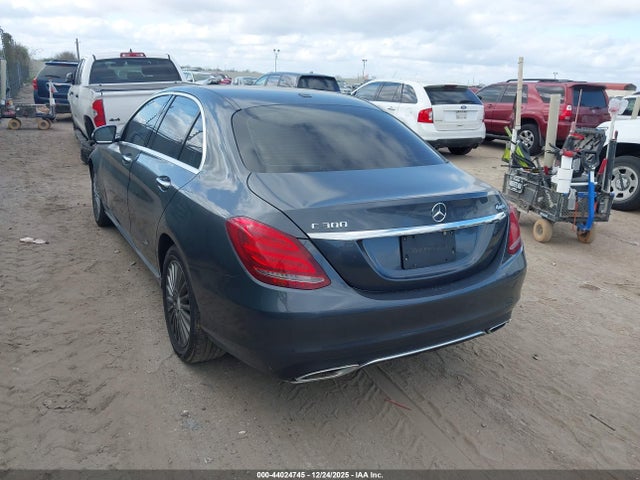 55SWF4KB0FU030722 Mercedes-Benz C 300 Luxury 4matic