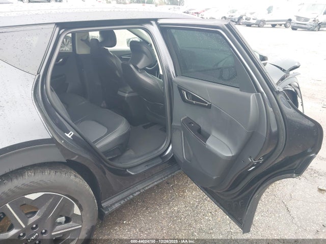 44024750 :رقم المزاد ، 5XYC34JA0SG010205 vin ، 2025 Kia Ev6 Light Long Range مزاد بيع