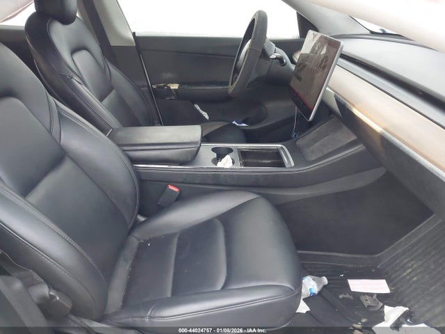 2022 TESLA MODEL Y 7SAYGDEE2NF438122 Photo 4