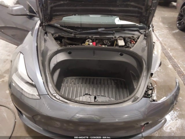 2023 TESLA MODEL 3 5YJ3E1EB2PF416352 Photo 9
