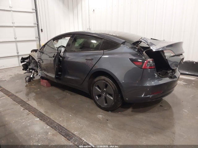 2023 TESLA MODEL 3 5YJ3E1EB2PF416352 Photo 2
