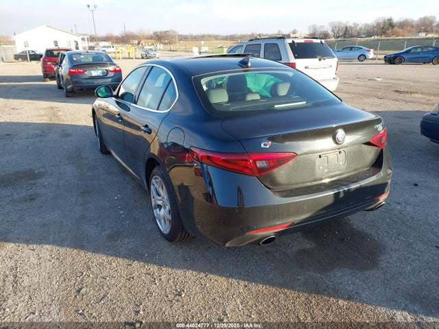 2021 ALFA ROMEO GIULIA ZARFANBN8M7644328 Photo 2