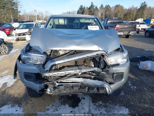 3TYSZ5AN2NT084255 Toyota Tacoma Sr V6
