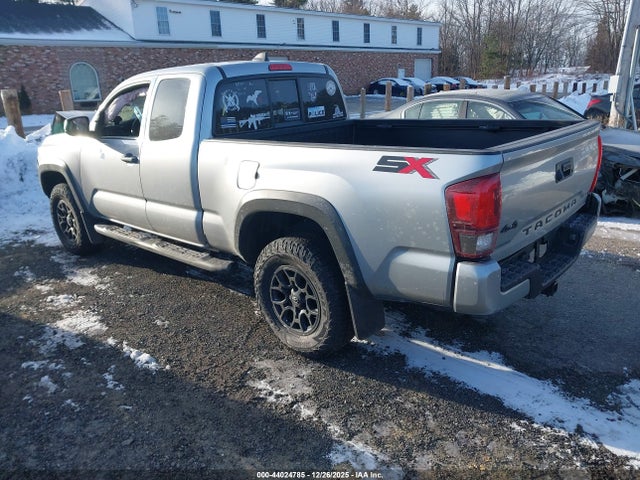 3TYSZ5AN2NT084255 Toyota Tacoma Sr V6