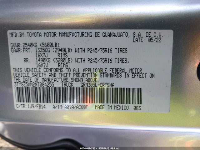 3TYSZ5AN2NT084255 Toyota Tacoma Sr V6