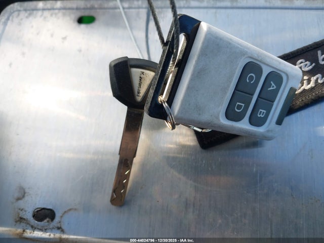 2024 KAWASAKI EX650 ML5EXEP10RDAC5797 Photo 10