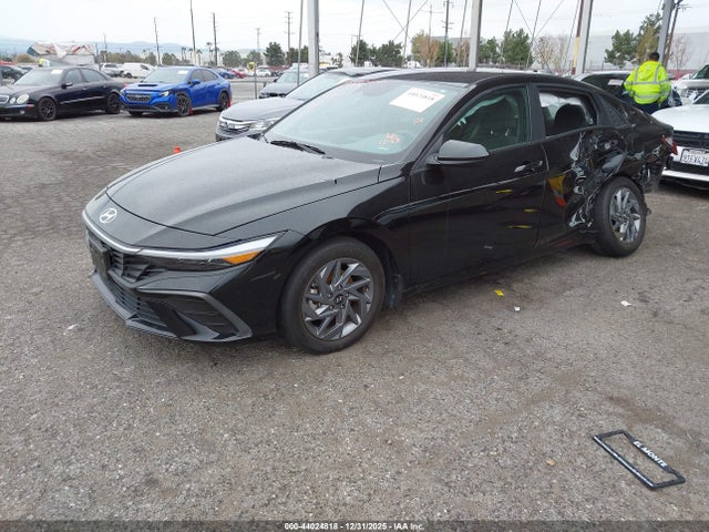 KMHLM4DGXRU753634 Hyundai ELANTRA SEL