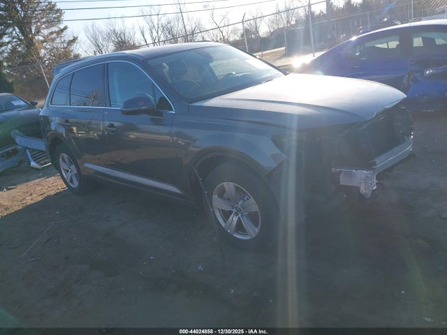 2019 AUDI Q7 WA1LHAF7XKD031830