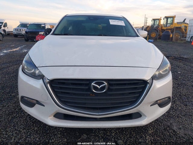 3MZBN1L38JM222822 Mazda Mazda3 Touring