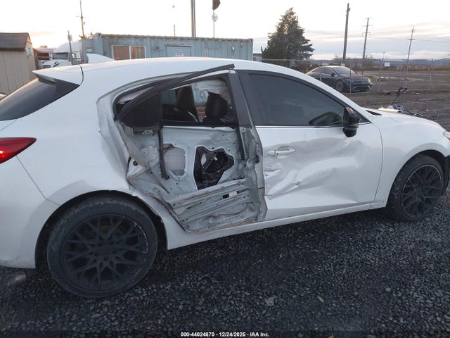 3MZBN1L38JM222822 Mazda Mazda3 Touring