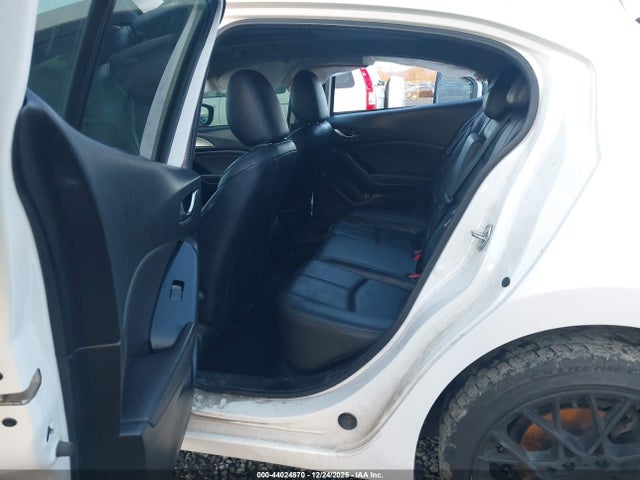 3MZBN1L38JM222822 Mazda Mazda3 Touring