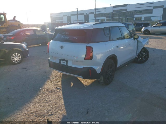 2025 MINI COUNTRYMAN WMZ23GA07S7R00119 Photo 3