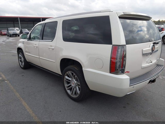2013 CADILLAC ESCALADE ESV 1GYS4JEF0DR367038 Photo 2