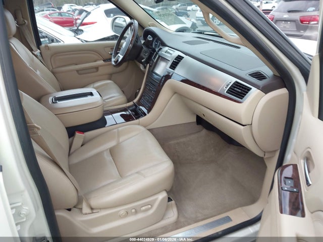 2013 CADILLAC ESCALADE ESV 1GYS4JEF0DR367038 Photo 4