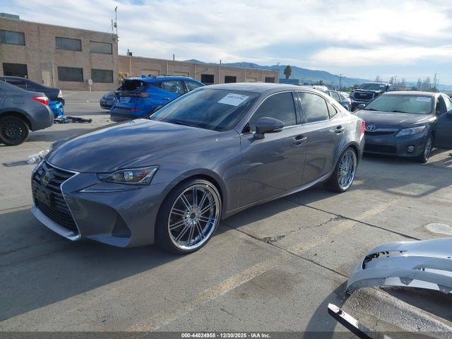 Lexus IS 300 2019 JTHBA1D27K5086337 Image 2
