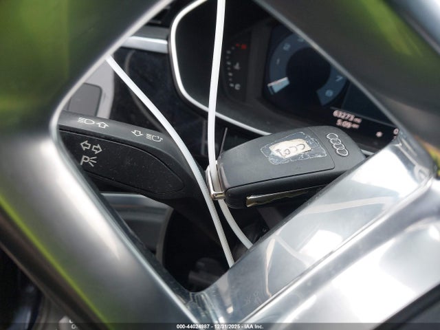 Продаж на аукціоні авто 2021 Audi Q3 Premium 40 Tfsi Quattro Tiptronic, vin: WA1AUCF34M1070834, номер лоту: 44024987