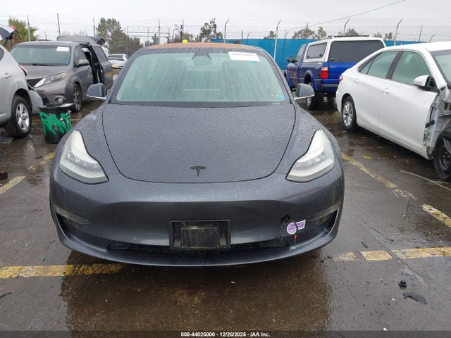 Tesla MODEL 3 2018 5YJ3E1EA2JF158963 Image 12