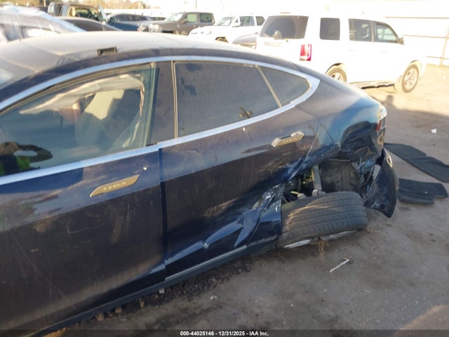 2015 TESLA MODEL S 5YJSA1H29FFP75974 Photo 5
