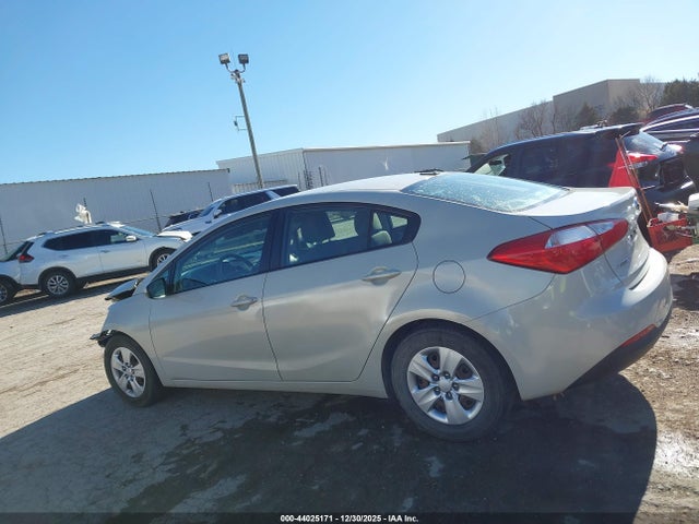 Aukcja sprzedaży 2015 Kia Forte Lx, vin: KNAFK4A68F5374704, numer aukcji: 44025171