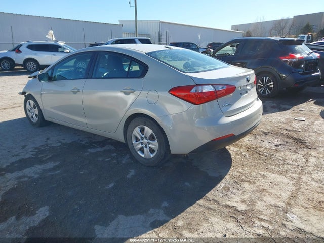Aukcja sprzedaży 2015 Kia Forte Lx, vin: KNAFK4A68F5374704, numer aukcji: 44025171