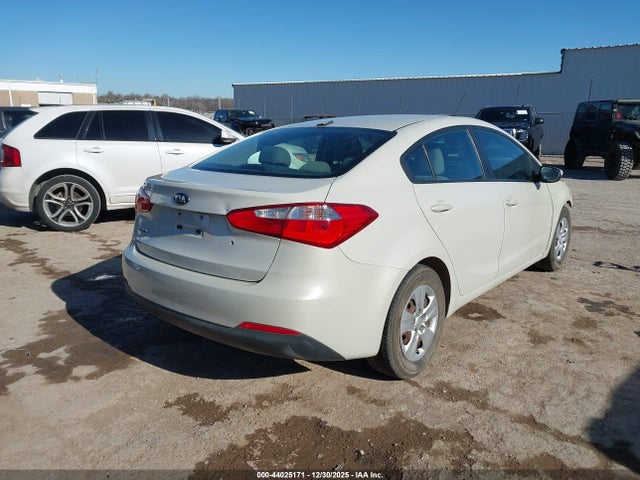 Aukcja sprzedaży 2015 Kia Forte Lx, vin: KNAFK4A68F5374704, numer aukcji: 44025171
