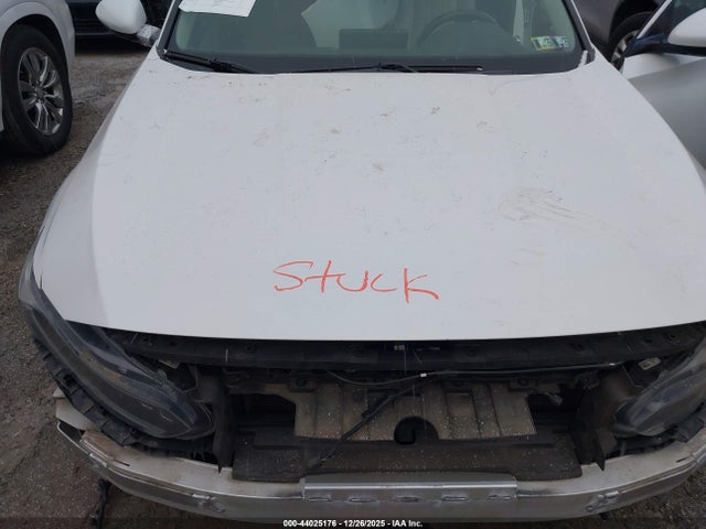 1HGCV1F93JA006916 Honda Accord Touring