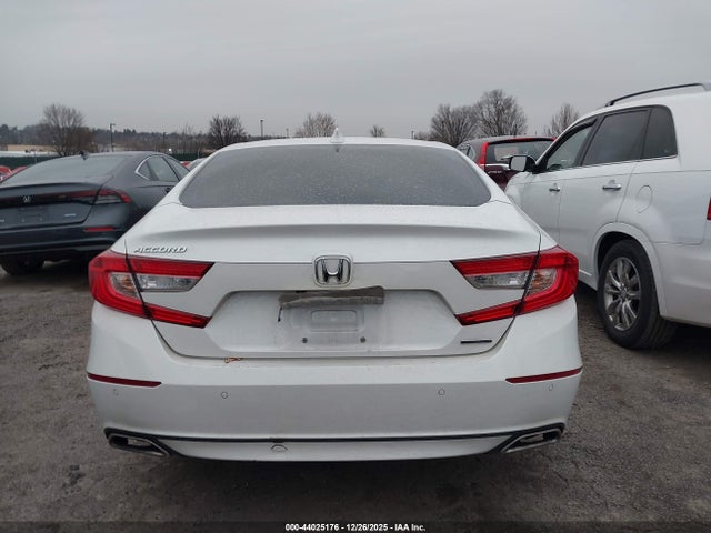 1HGCV1F93JA006916 Honda Accord Touring