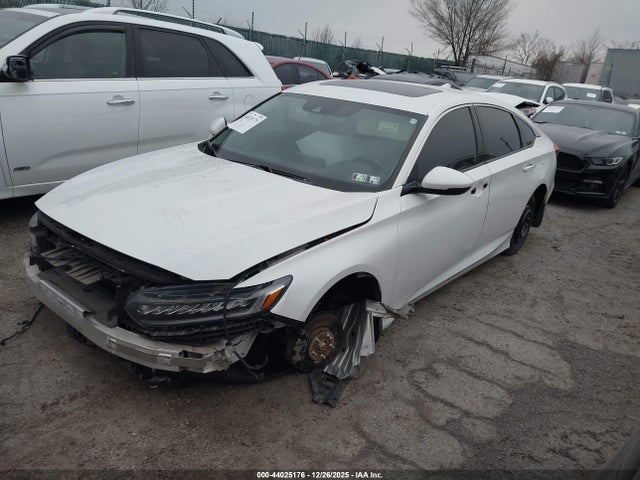 1HGCV1F93JA006916 Honda Accord Touring