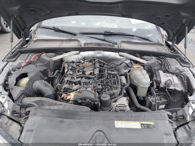 Продажа на аукционе авто 2017 Audi A4 2.0t Premium, vin: WAULNAF43HN019653, номер лота: 44025187