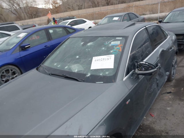 Продажа на аукционе авто 2017 Audi A4 2.0t Premium, vin: WAULNAF43HN019653, номер лота: 44025187