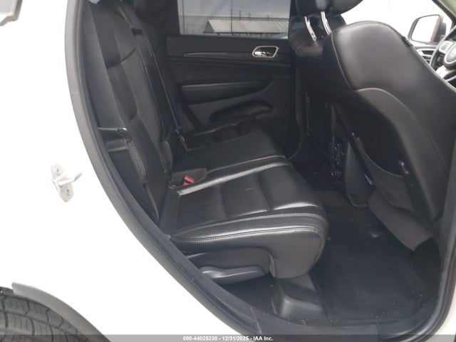44025230 :رقم المزاد ، 1J4RR4GG3BC681046 vin ، 2011 Jeep Grand Cherokee Laredo مزاد بيع