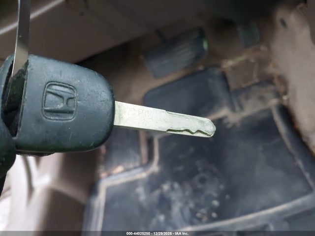 2002 HONDA CR-V JHLRD78822C007275 Photo 10