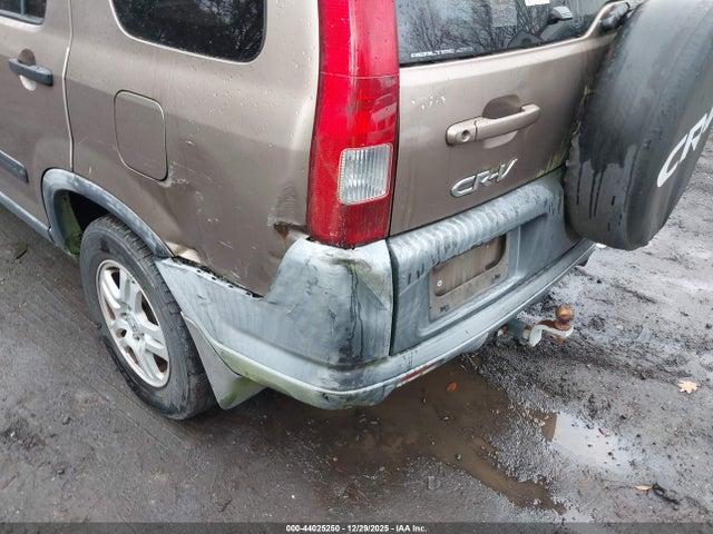 2002 HONDA CR-V JHLRD78822C007275 Photo 5