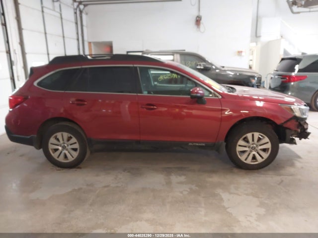 Продаж на аукціоні авто 2018 Subaru Outback 2.5i Premium, vin: 4S4BSAHC2J3327471, номер лоту: 44025290
