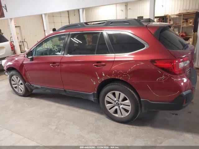 Продаж на аукціоні авто 2018 Subaru Outback 2.5i Premium, vin: 4S4BSAHC2J3327471, номер лоту: 44025290